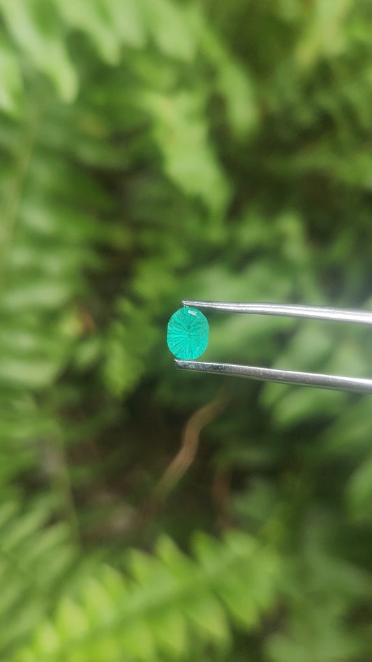 0.50ct Fantasy-Cut Emerald (Oval)